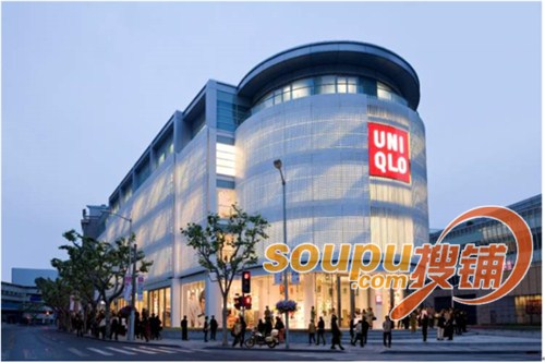 优衣库UNIQLO南京西路全球旗舰店9日全新亮