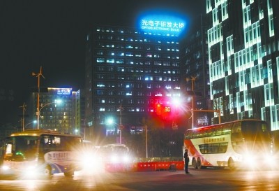 武汉未来科技城:不夜城见证光谷全球同步创新