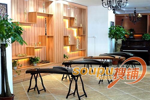 南京首家互联网+概念琴行开业 将开发首款琴行