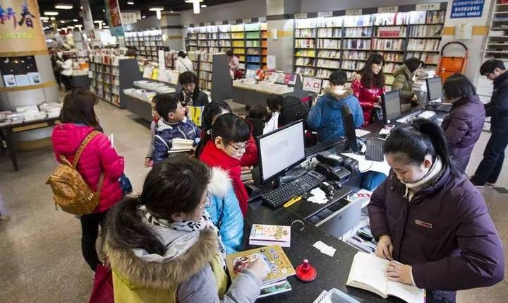 借书不用再去图书馆 杭城新华书店也能借