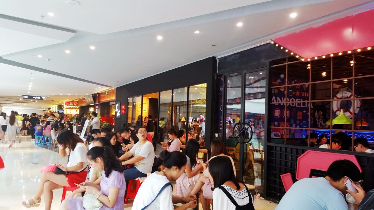 MVP活力客美食区盛大开业 光谷步行街再度引爆江城_搜铺新闻