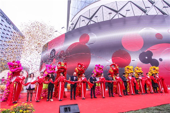 成都银泰中心in99优雅启幕 打造西南时尚新地