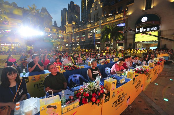 武音VS武纺!近万名粉丝现场狂欢，第10届光谷音乐节初心不变!_搜铺新闻